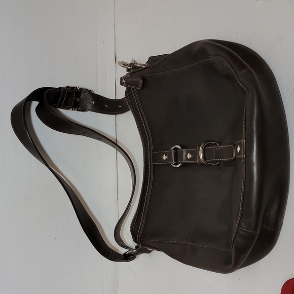 Coach Hobo - Picture 10 of 12